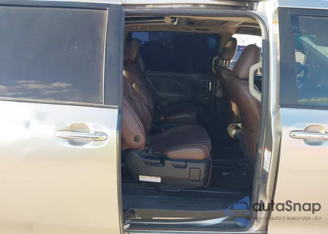 2015 Toyota Sienna Limited Premium 7 Passenger z USA, uszkodzony, nr VIN 5TDYK3DC1FS653705